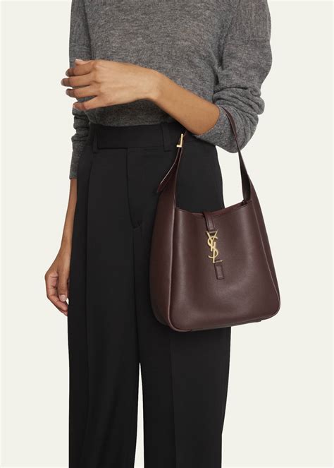 ysl le 5 a 7 hobo bag outfit|saint laurent hobo shoulder bag.